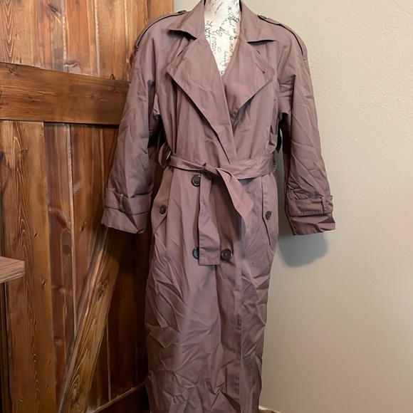 London Fog Jackets & Blazers - Vintage Oversized Trench Coat